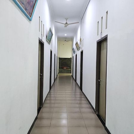Reddoorz Syariah Near Universitas Batanghari Jambi Exterior foto
